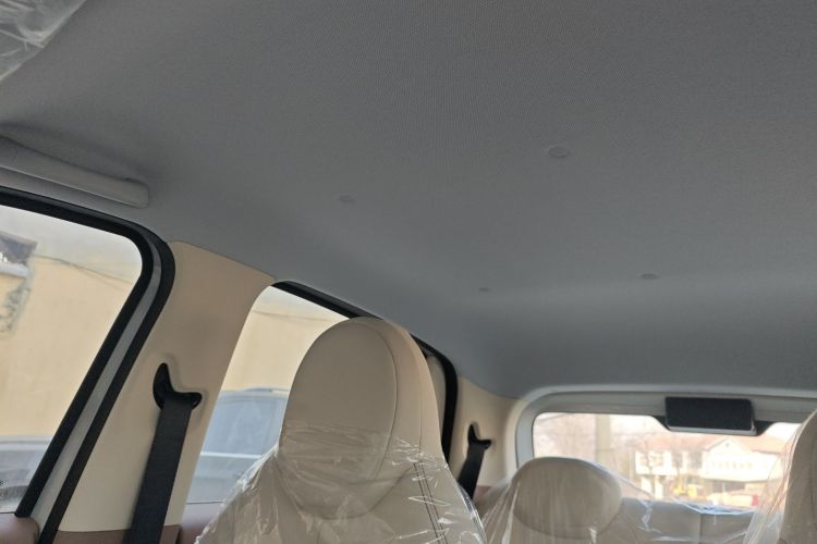 五菱汽车 宏光MINIEV 2025款 四门版 进阶款中控内饰22