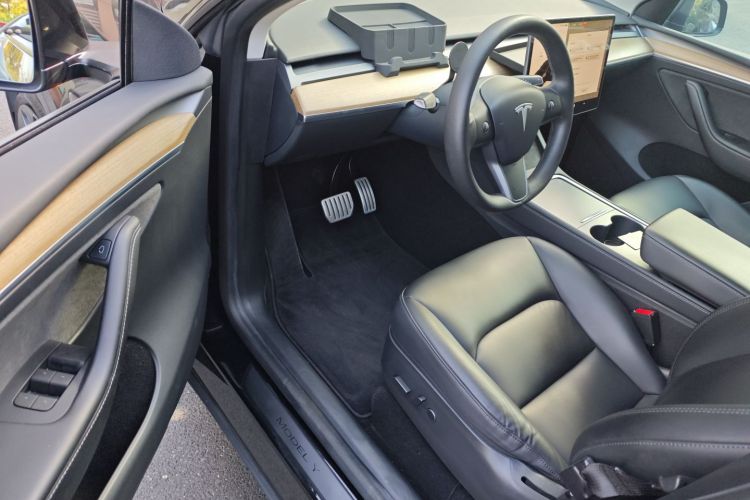 特斯拉 Model Y 2021款 Performance高性能全轮驱动版中控内饰20