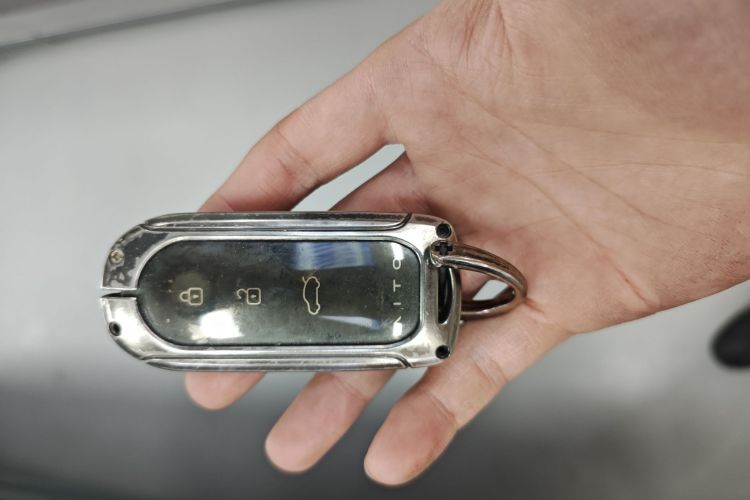 鸿蒙智行 问界M5 2022款 纯电后驱标准版中控内饰7001