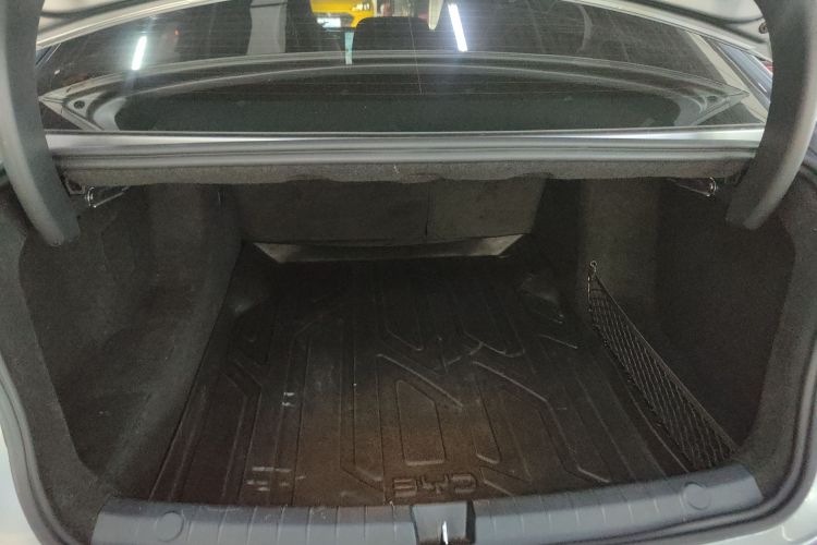 比亚迪 驱逐舰05 2024款 荣耀版 DM-i 55KM 豪华型机舱底盘23