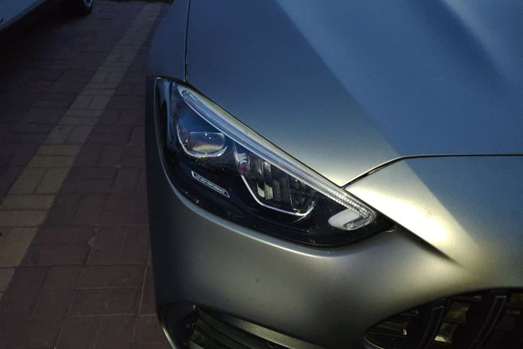 奔驰C级 2023款 改款 C 260 L 运动版车身外观8