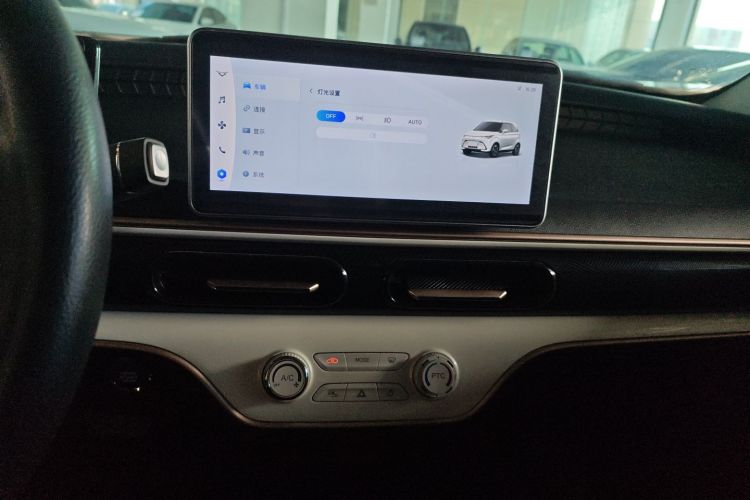 凯翼拾月 2023款 201km 踏浪版中控内饰16