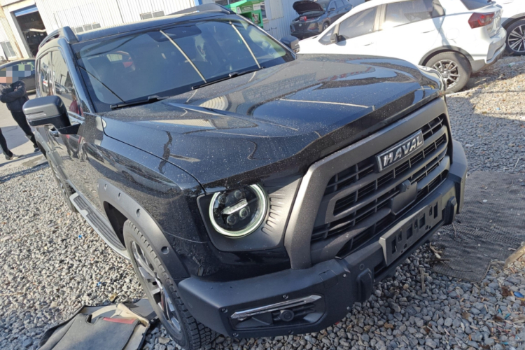 哈弗大狗 2022款 1.5T DCT两驱马犬追猎版车身外观3