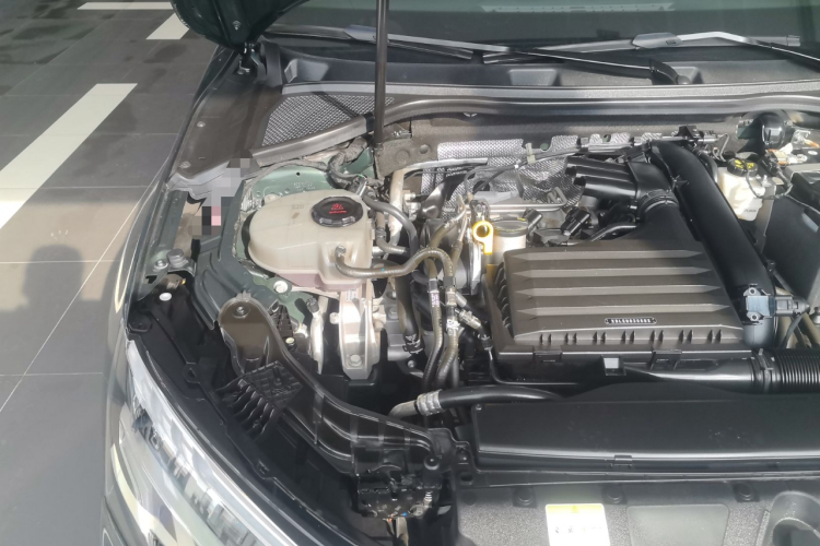 奥迪A3 2024款 A3L Limousine 35 TFSI 时尚运动型机舱底盘25