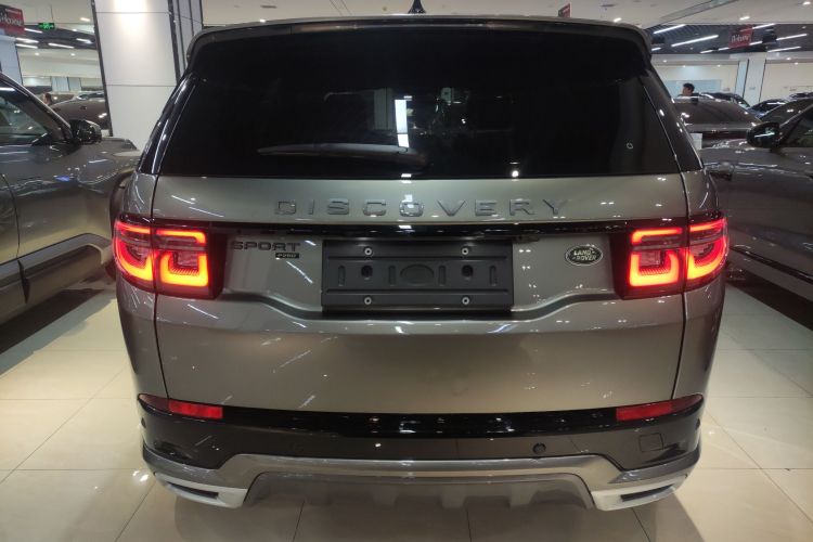 路虎 发现运动版 2022款 249PS R-Dynamic S 性能版 5座车身外观6