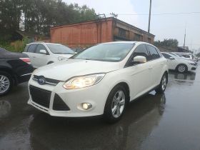 福特 福克斯 2012款 三厢 1.6L 自动风尚型