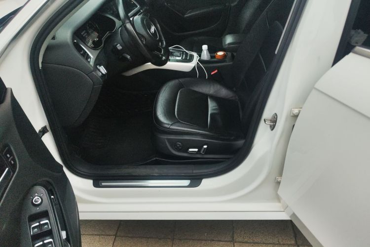 奥迪A4L 2015款 35 TFSI 自动标准型局部细节19