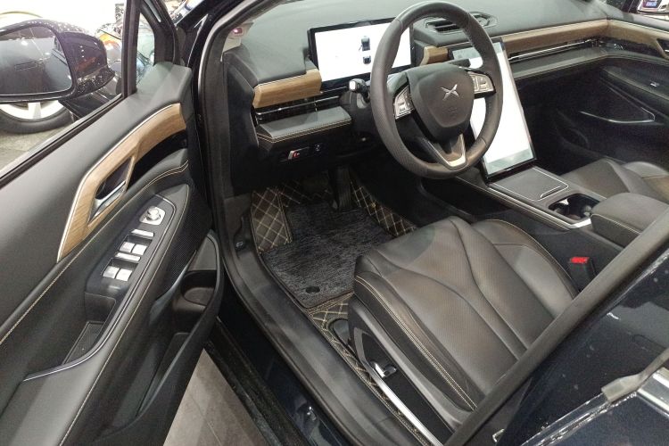 小鹏P5 2024款 500Pro版中控内饰7003