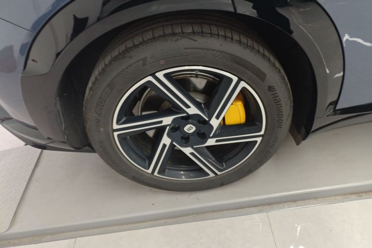 小米汽车 小米YU7 2025款 超长续航后驱版车身外观6008