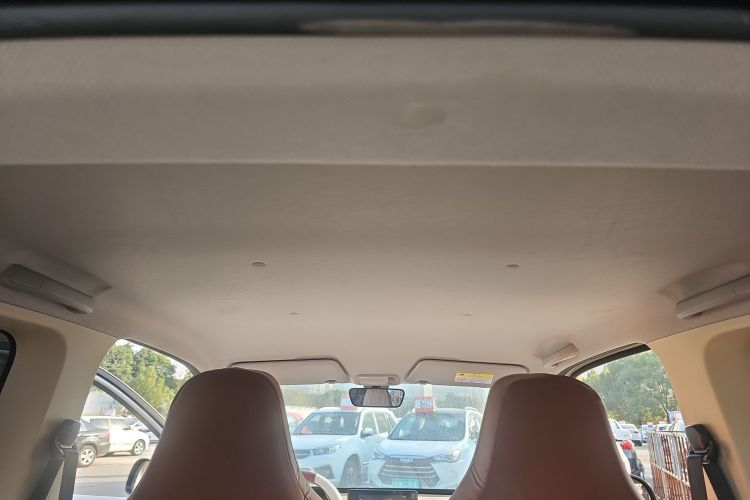 五菱汽车 宏光MINIEV 2024款 第三代 215km 进阶版中控内饰22