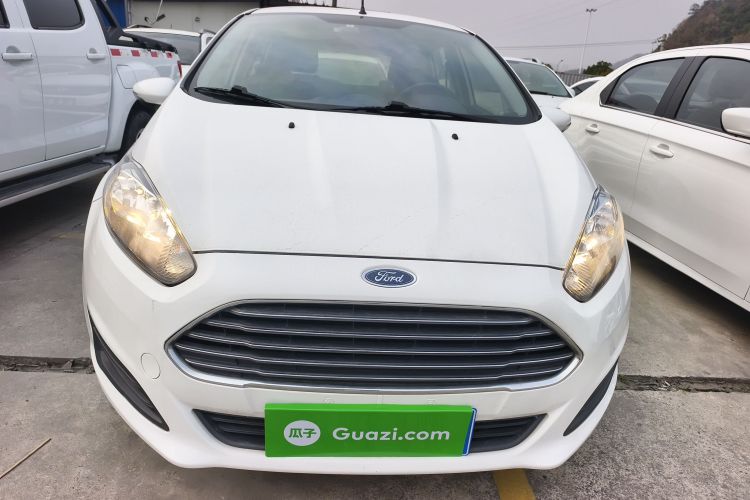 福特 嘉年华 2013款 两厢 1.5L 手动风尚型车身外观6001