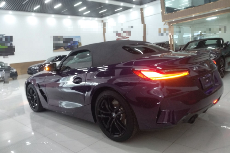 宝马Z4 2023款 sDrive 25i M运动曜夜套装车身外观4