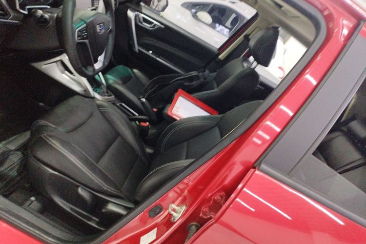 吉利汽车 远景X3 2017款 1.5L 自动尊贵型局部细节19