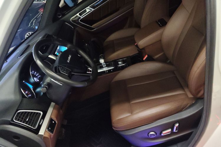 哈弗H6 Coupe 2017款 红标 2.0T 自动两驱尊贵型中控内饰19