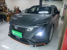 长安UNI-T 2022款 1.5T 运动版 旗舰型