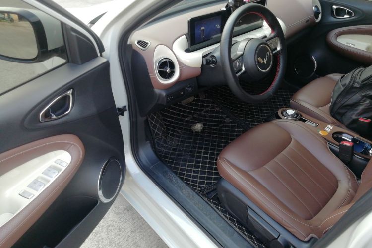 五菱汽车 五菱缤果 2023款 333km 悦享款中控内饰20