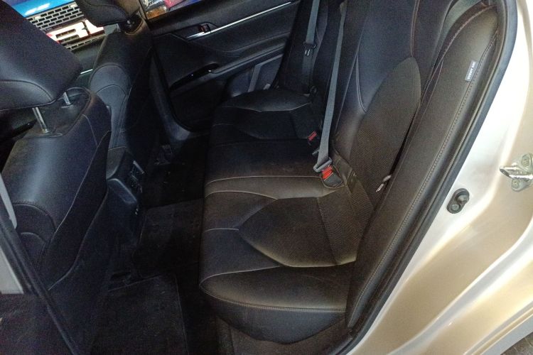 丰田 凯美瑞 2019款 2.5G 豪华版 国VI中控内饰7004