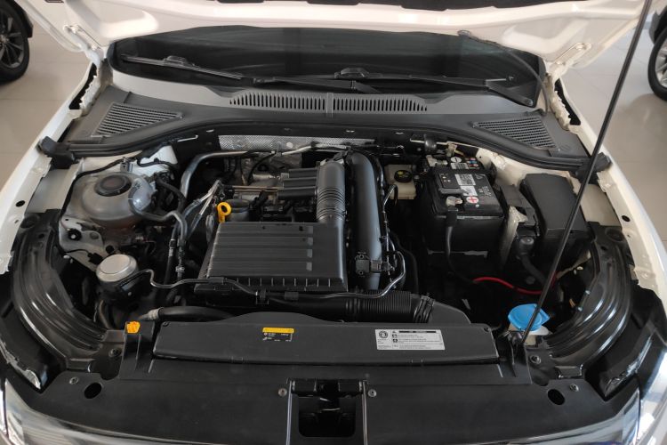 大众 朗逸 2021款 280TSI DSG舒适版机舱底盘24