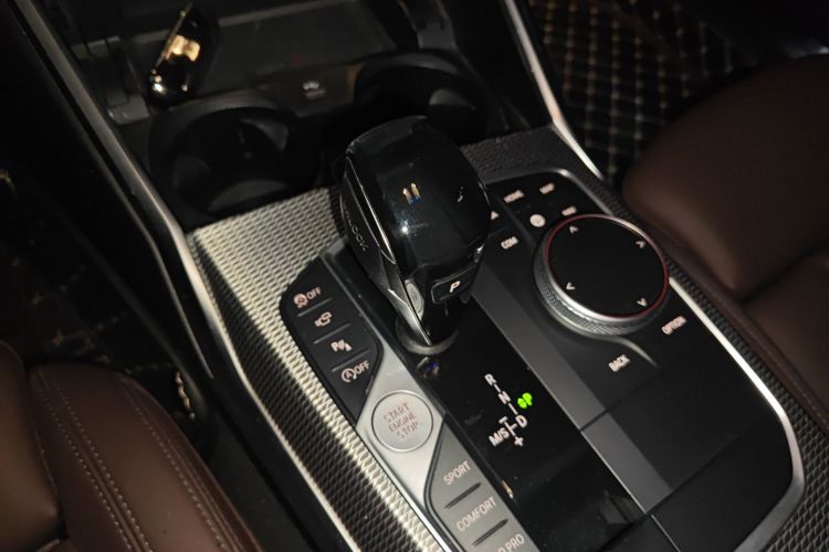 宝马3系 2020款 改款 325Li M运动曜夜套装局部细节18