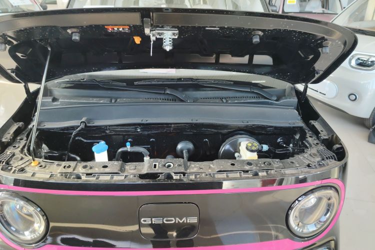 吉利银河 2025款 210km 熊猫卡丁机舱底盘24