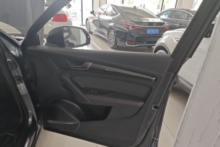 奥迪SQ5 Sportback 2023款 3.0 TFSI quattro中控内饰42