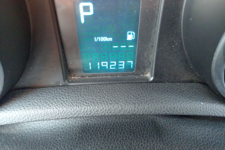 别克 昂科拉 2015款 1.4T 自动两驱都市精英型中控内饰15