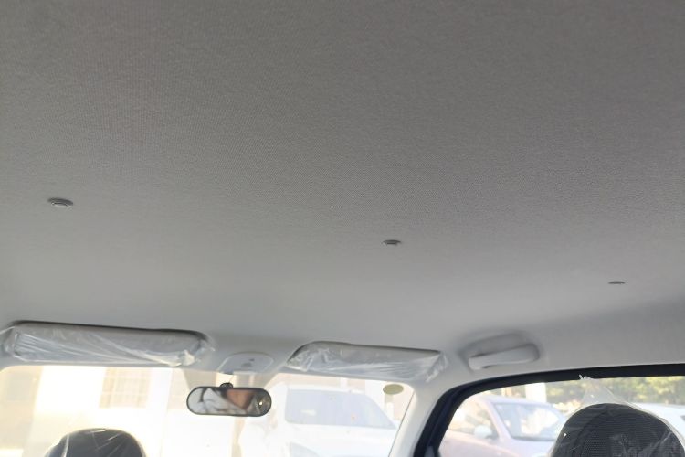 奔腾小马 2025款 222km 闪电马中控内饰22