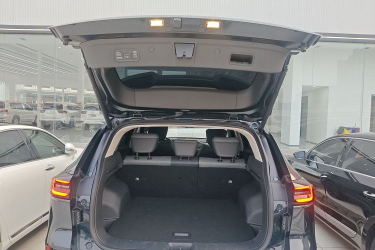 东风风神 皓极 2025款 马赫动力 1.5T 尊贵型机舱底盘23