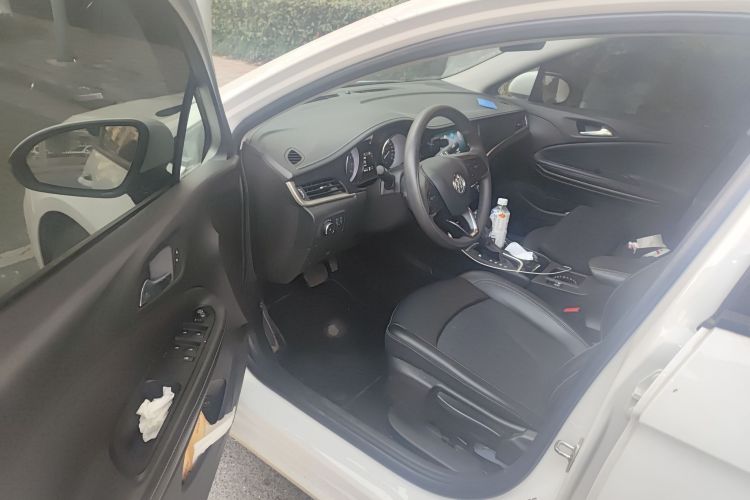 别克 威朗 2020款 20T CVT领先型中控内饰7003