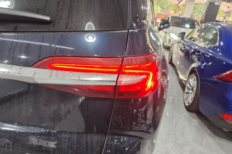 别克 昂科旗 2020款 28T 四驱旗舰型车身外观9