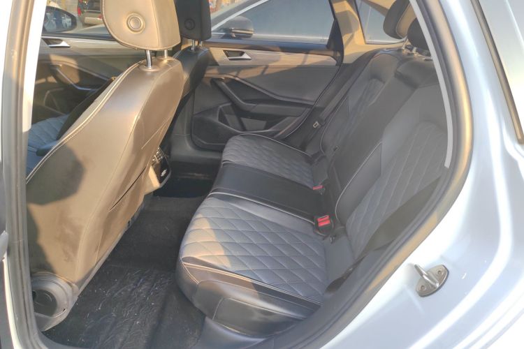 大众 速腾 2023款 300TSI DSG超越版中控内饰7004