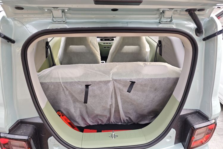 吉利银河 熊猫 2025款 210km 元气熊机舱底盘23