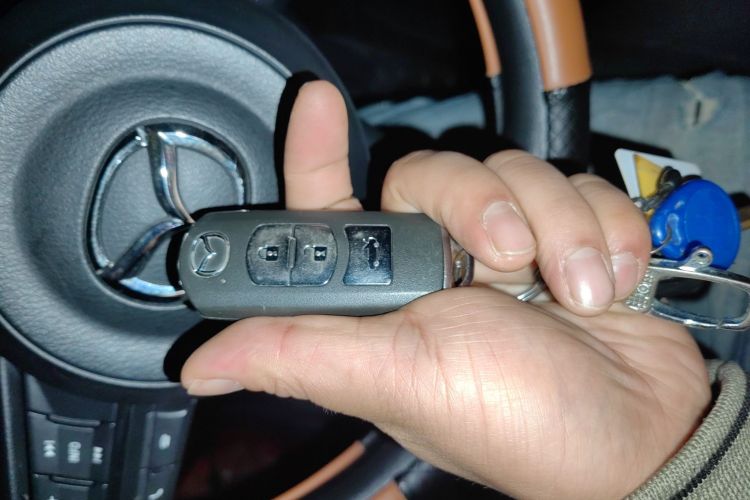 马自达3 昂克赛拉 2017款 三厢 1.5L 自动豪华型 国V中控内饰11