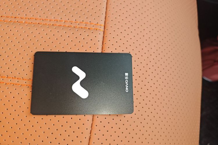 乐道L60 2025款 85kWh 后驱版中控内饰11