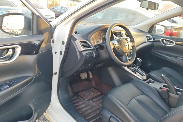 日产 轩逸 2019款 1.6XV CVT智联尊享版 国VI中控内饰20