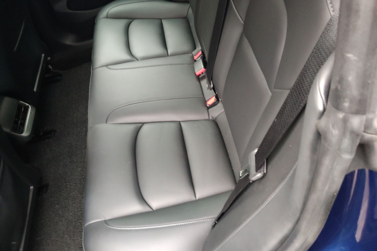 特斯拉 Model 3 2021款 标准续航后驱升级版中控内饰7004