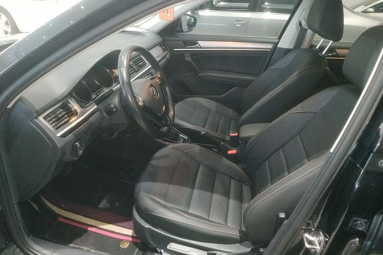 大众 宝来 2018款 1.5L 自动舒适型中控内饰19