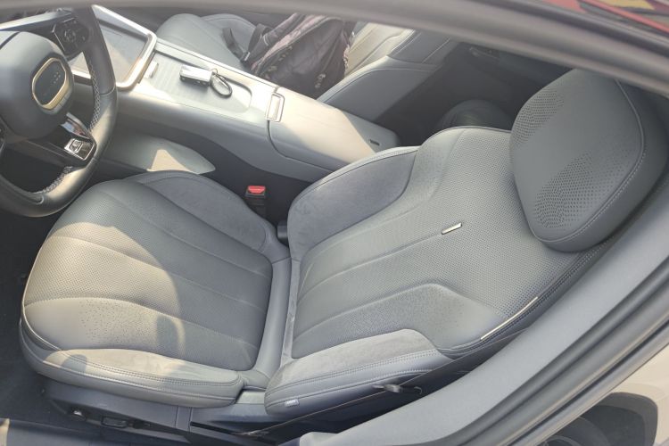 领克07 2024款 EM-P 126长续航 Ultra中控内饰19