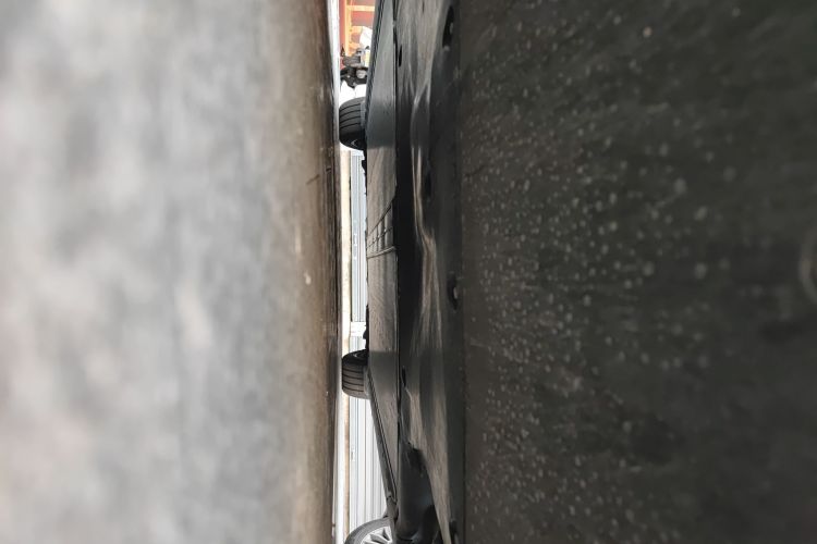 特斯拉 Model 3 2022款 后轮驱动版局部细节9008