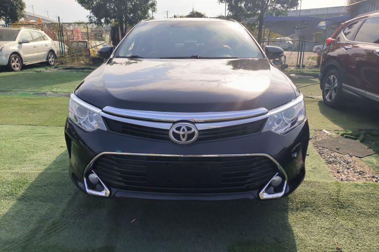 丰田 凯美瑞 2016款 2.0E 十周年纪念精英版车身外观2