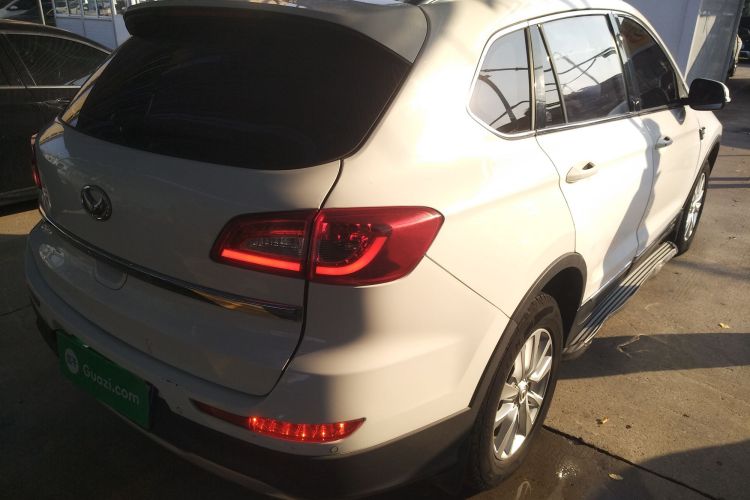 北汽幻速S6 2016款 1.5T 手动领先型车身外观7