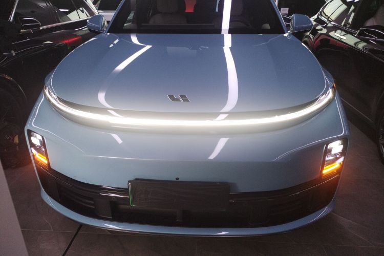 理想汽车 理想L7 2024款 Ultra车身外观2