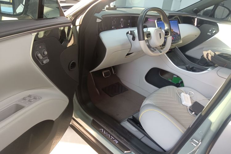 阿维塔11 2022款 长续航双电机奢享版 4座中控内饰20