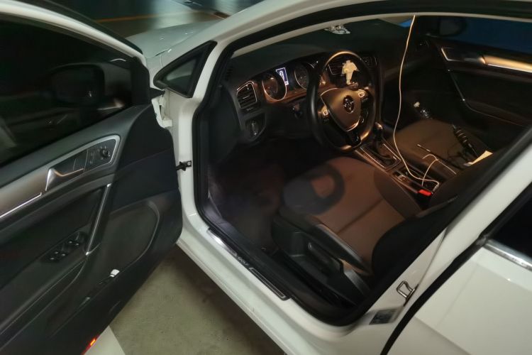 大众 高尔夫 2018款 230TSI 自动舒适型中控内饰20