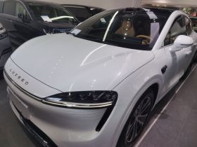 鸿蒙智行 智界R7 2024款 纯电 736km UItra