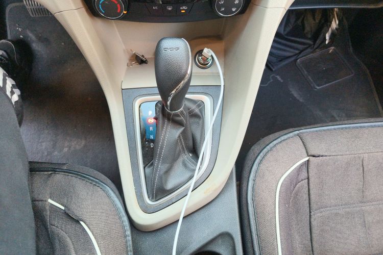 别克 英朗 2019款 15T 双离合进取型 国VI中控内饰18