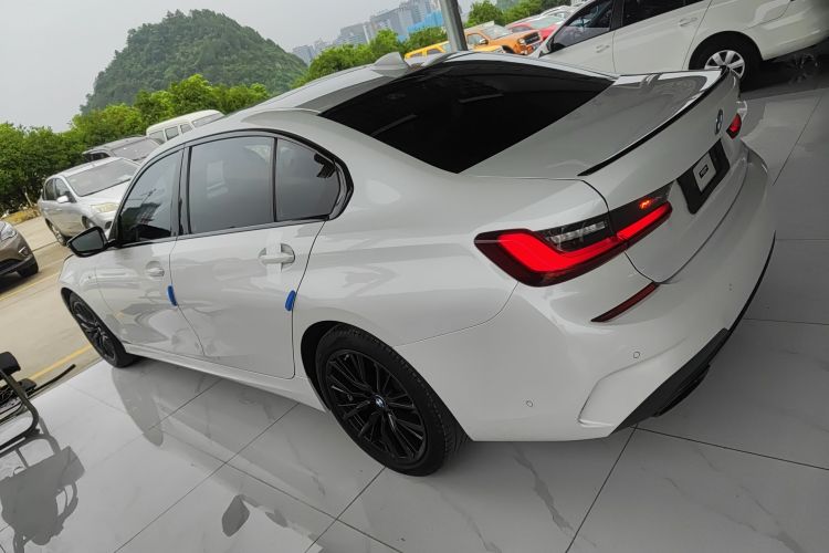 宝马3系 2022款 325Li M运动曜夜套装车身外观6003