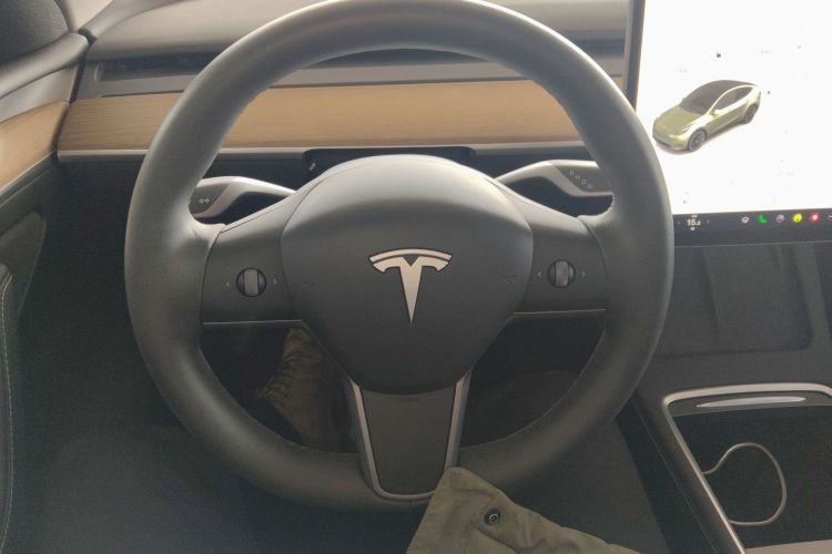 特斯拉 Model Y 2022款 后轮驱动版中控内饰13