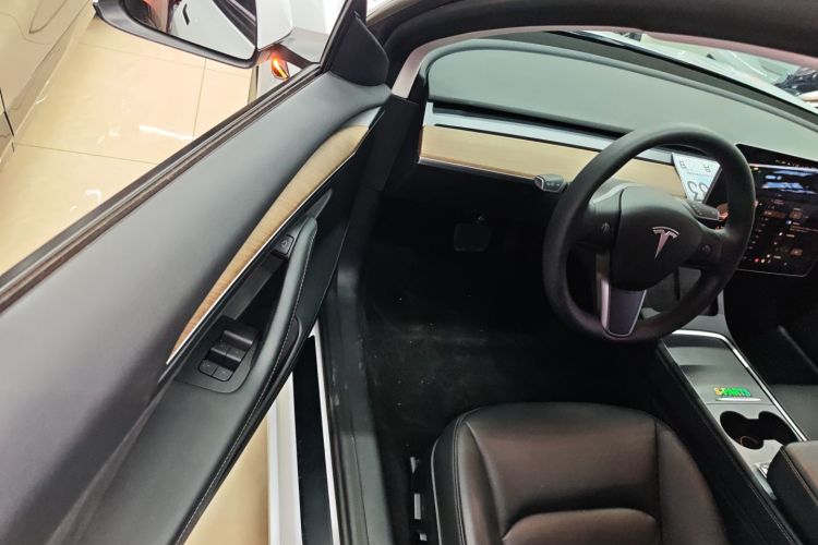 特斯拉 Model 3 2021款 标准续航后驱升级版中控内饰20