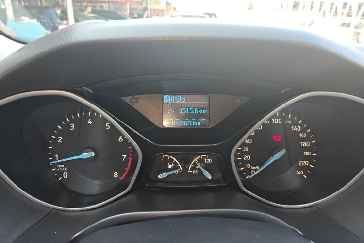 福特 福克斯 2018款 三厢经典 1.6L 自动舒适型智行版中控内饰14